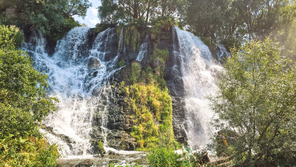 shaki waterfall