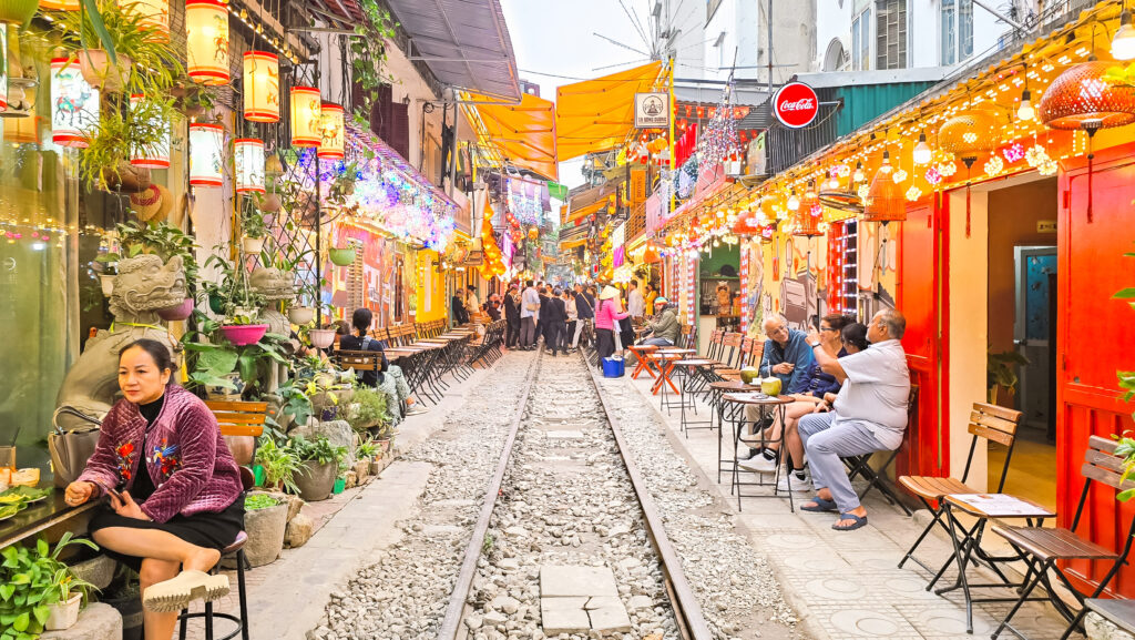 rua do trem hanói