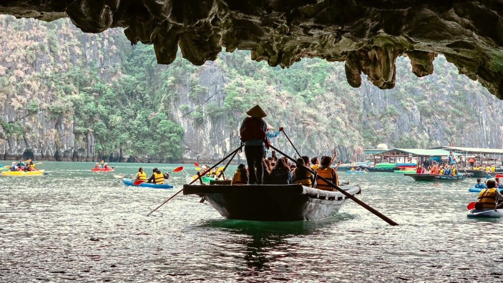 bamboo boat ha long bay