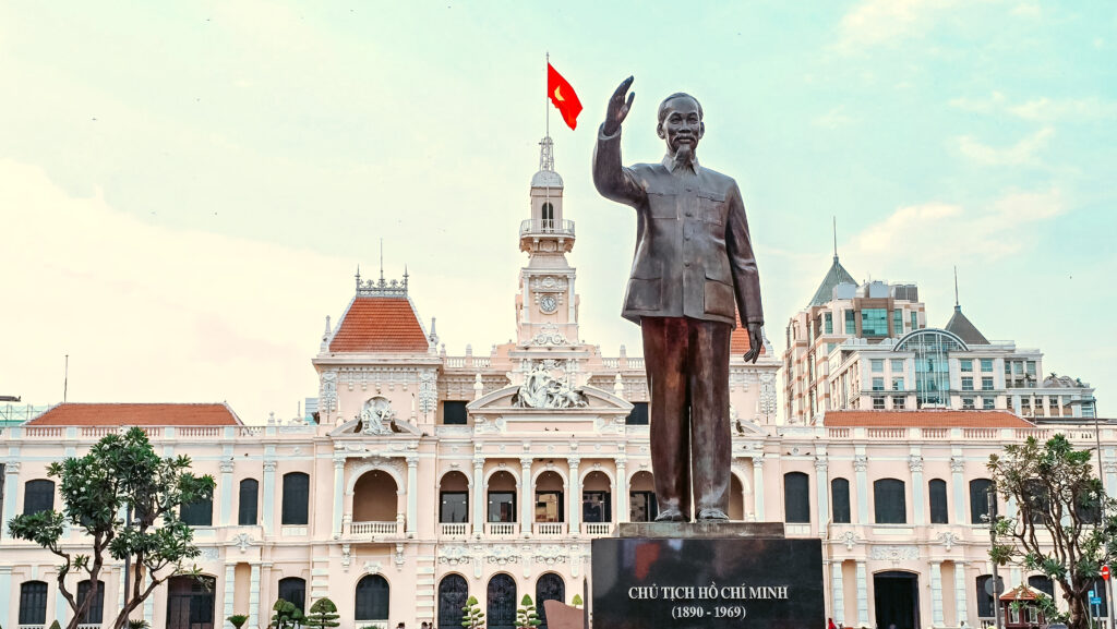 estátua de Ho Chi Minh