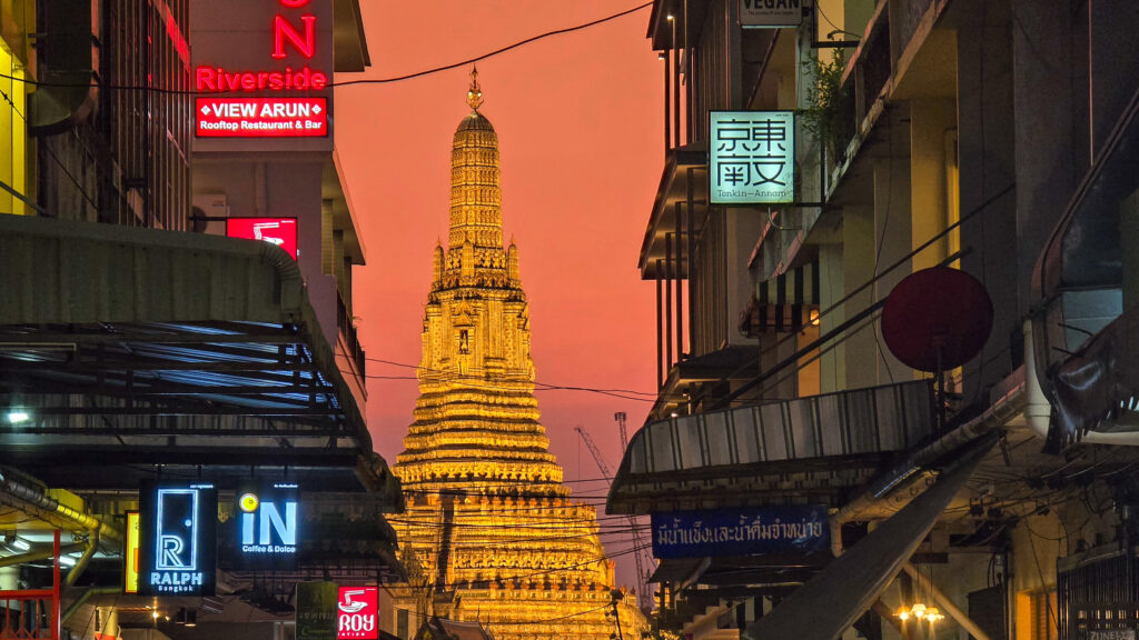 Wat arun sunset