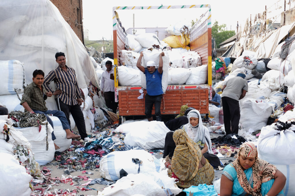 tour de favela india